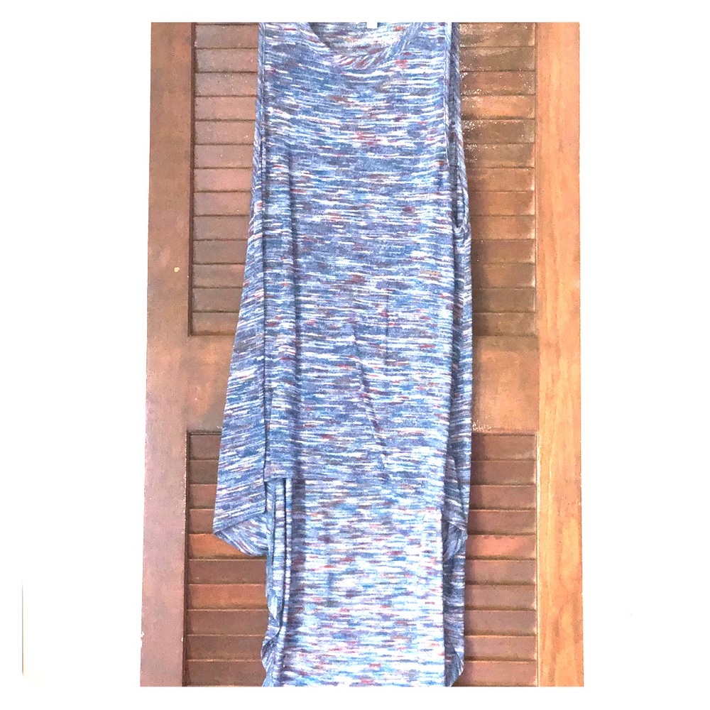 Long blue tank top